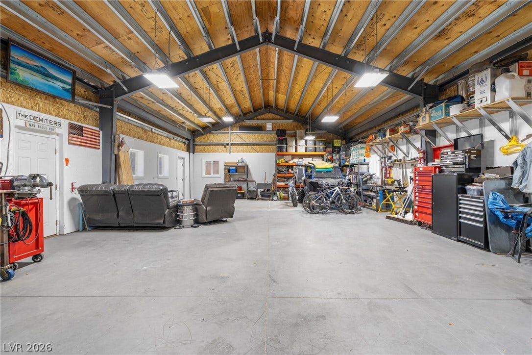 9095 Wing Shadow Circle, Las Vegas, NV 89129 Garage / Workshop