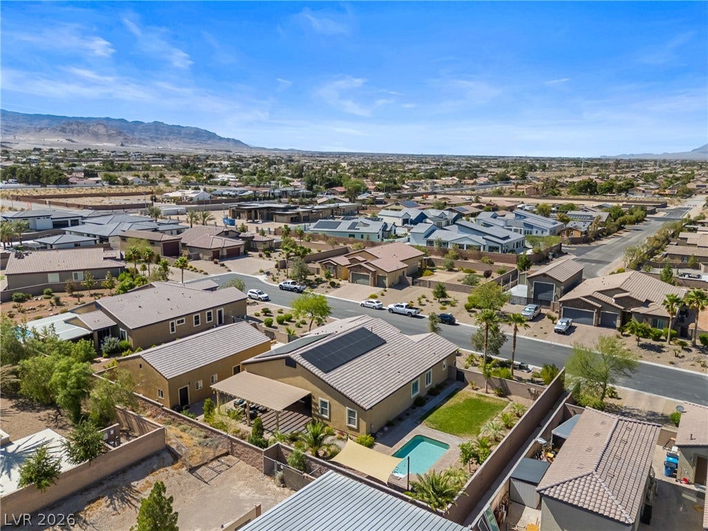 9095 Wing Shadow Circle, Las Vegas, NV 89129 9095 Wing Shadow Circle, Las Vegas, NV 89129
