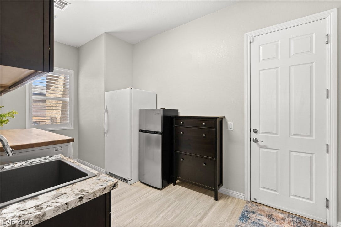 9095 Wing Shadow Circle, Las Vegas, NV 89129 Laundry Room