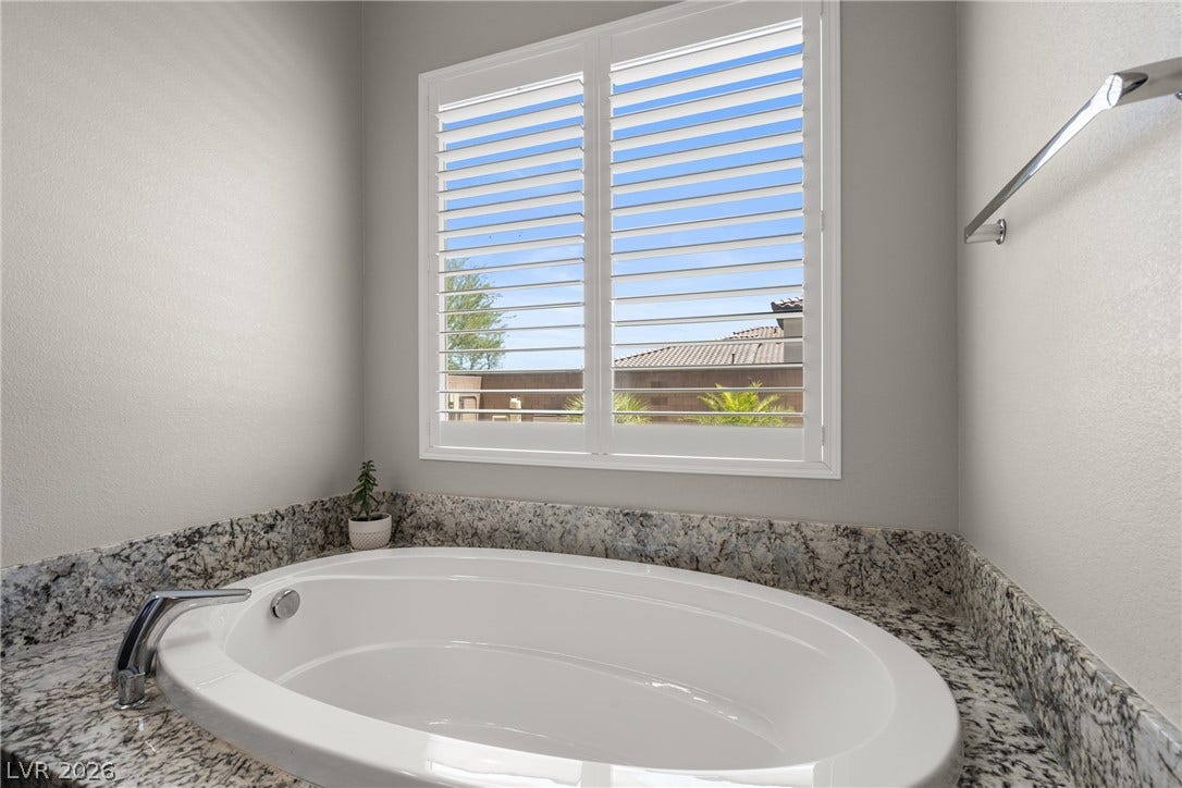 9095 Wing Shadow Circle, Las Vegas, NV 89129 9095 Wing Shadow Circle, Las Vegas, NV 89129