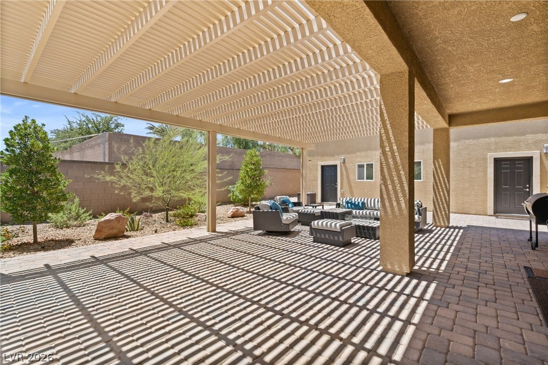 9095 Wing Shadow Circle, Las Vegas, NV 89129 Covered Patio