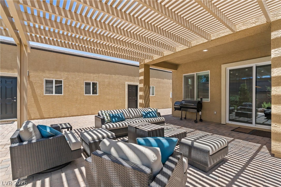 9095 Wing Shadow Circle, Las Vegas, NV 89129 Covered Patio
