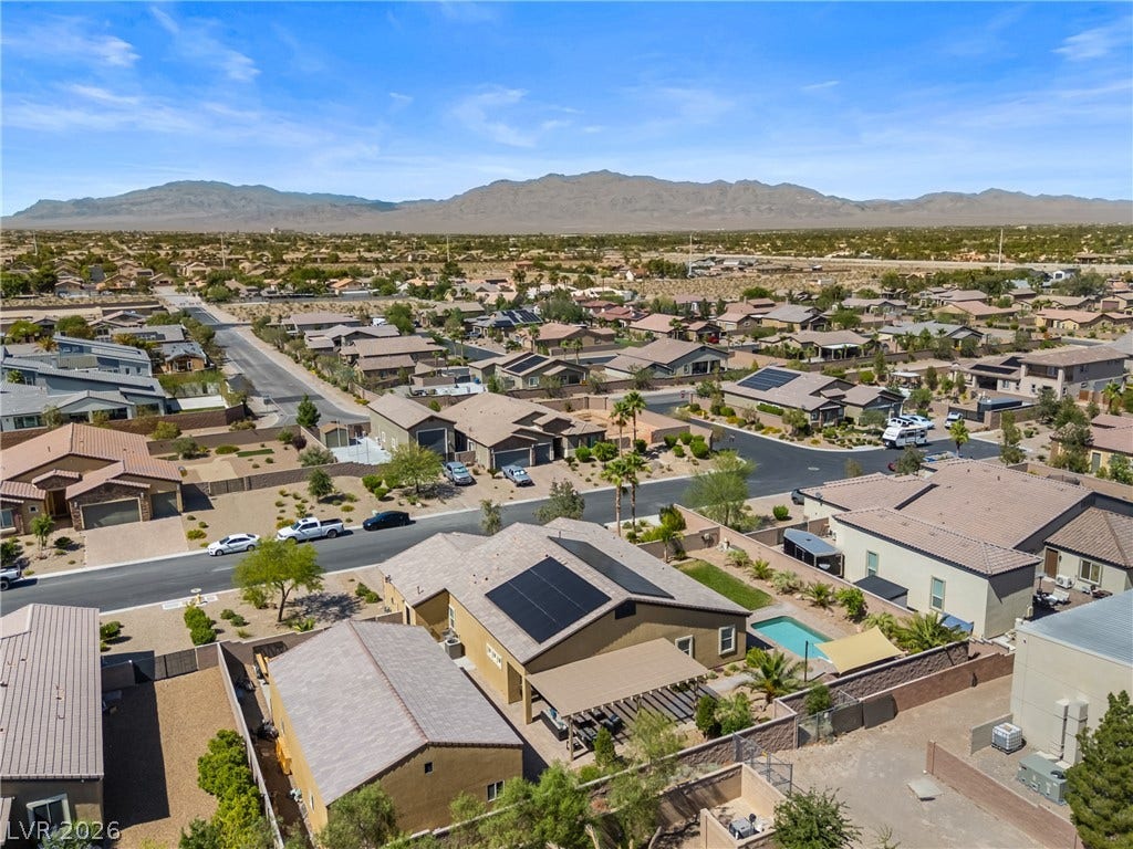 9095 Wing Shadow Circle, Las Vegas, NV 89129 9095 Wing Shadow Circle, Las Vegas, NV 89129
