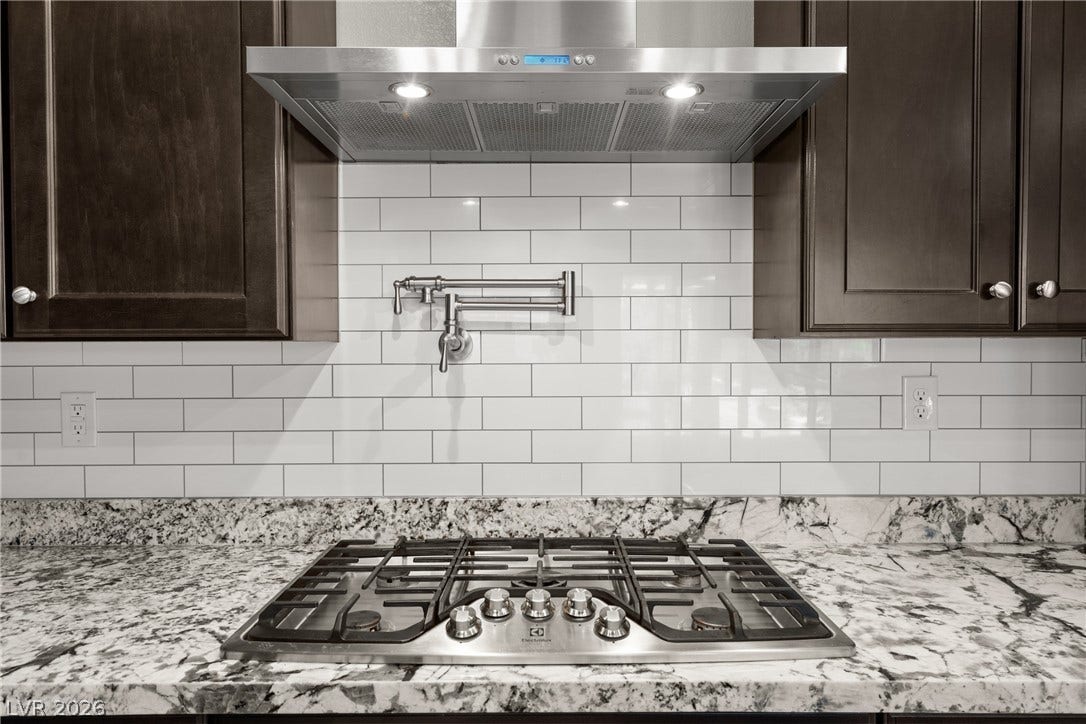 9095 Wing Shadow Circle, Las Vegas, NV 89129 9095 Wing Shadow Circle, Las Vegas, NV 89129