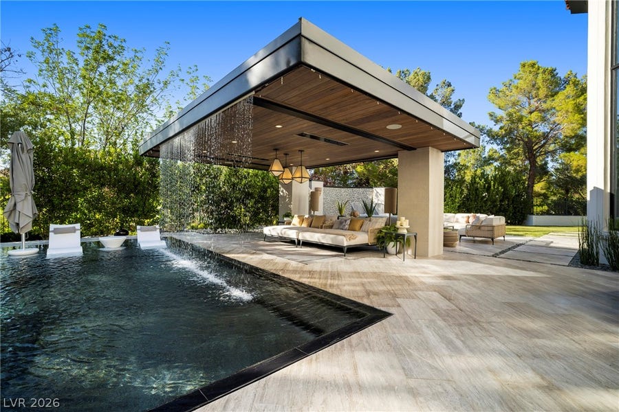 Property photo for 7 Vintage Valley Drive, Las Vegas, NV