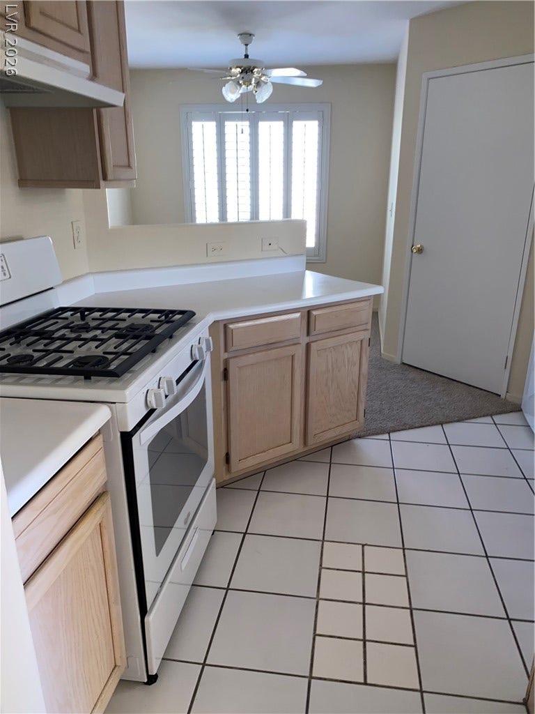 698 S Racetrack Road, #1013, Henderson, NV 89015 698 S Racetrack Road, #1013, Henderson, NV 89015