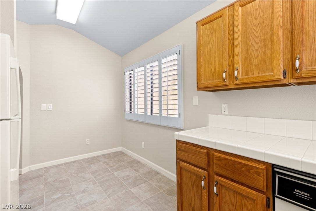 2712 Strathmoor Drive, Henderson, NV 89074 2712 Strathmoor Drive, Henderson, NV 89074