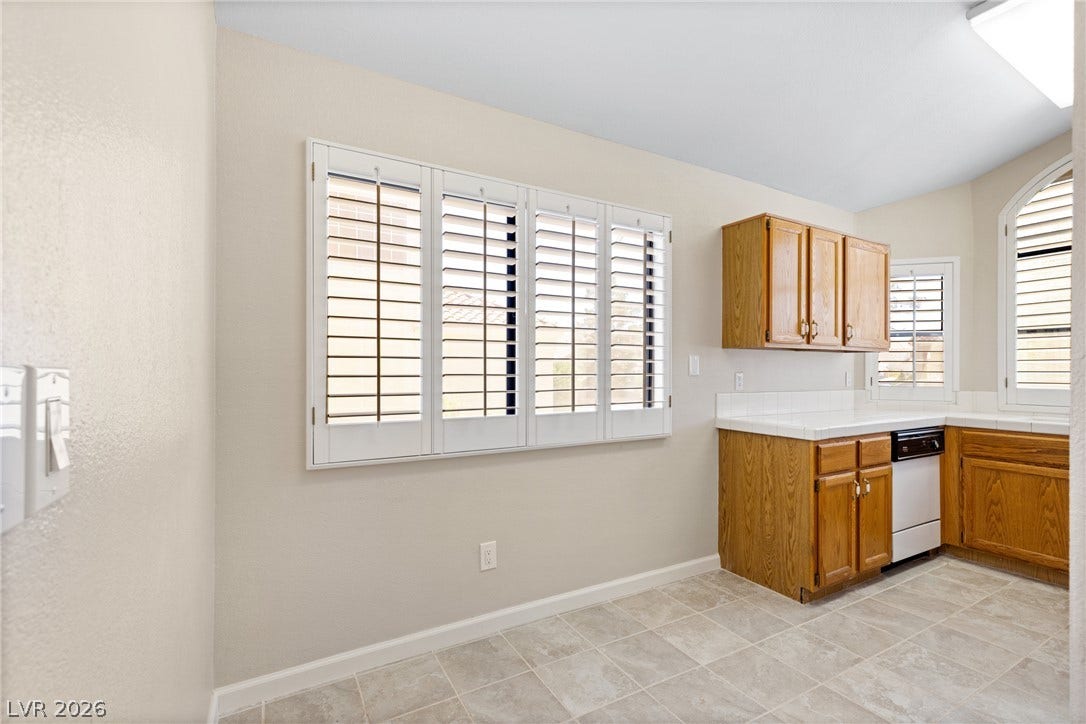 2712 Strathmoor Drive, Henderson, NV 89074 2712 Strathmoor Drive, Henderson, NV 89074