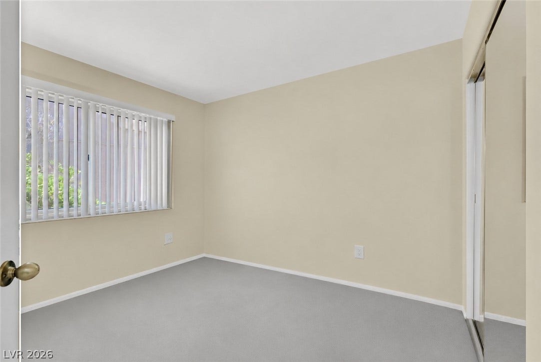 468 Bonnie Brook Place, Henderson, NV 89012 Furniture VIRTUALLY removed.