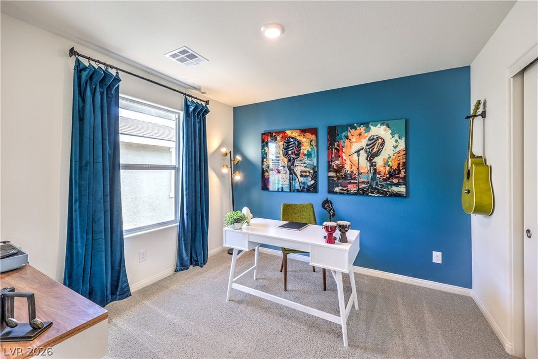 1096 Saffron Toucan Lane, Henderson, NV 89011 Photo is of the model, not of actual home