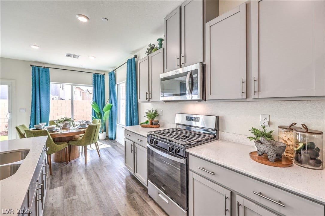 1096 Saffron Toucan Lane, Henderson, NV 89011 Photo is of the model, not of actual home