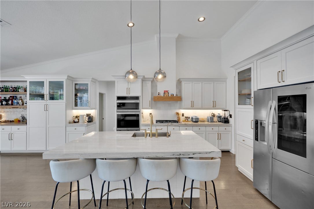 2516 Serenity Hollow Drive, Henderson, NV 89052 Sleek , Integrated Appliances.