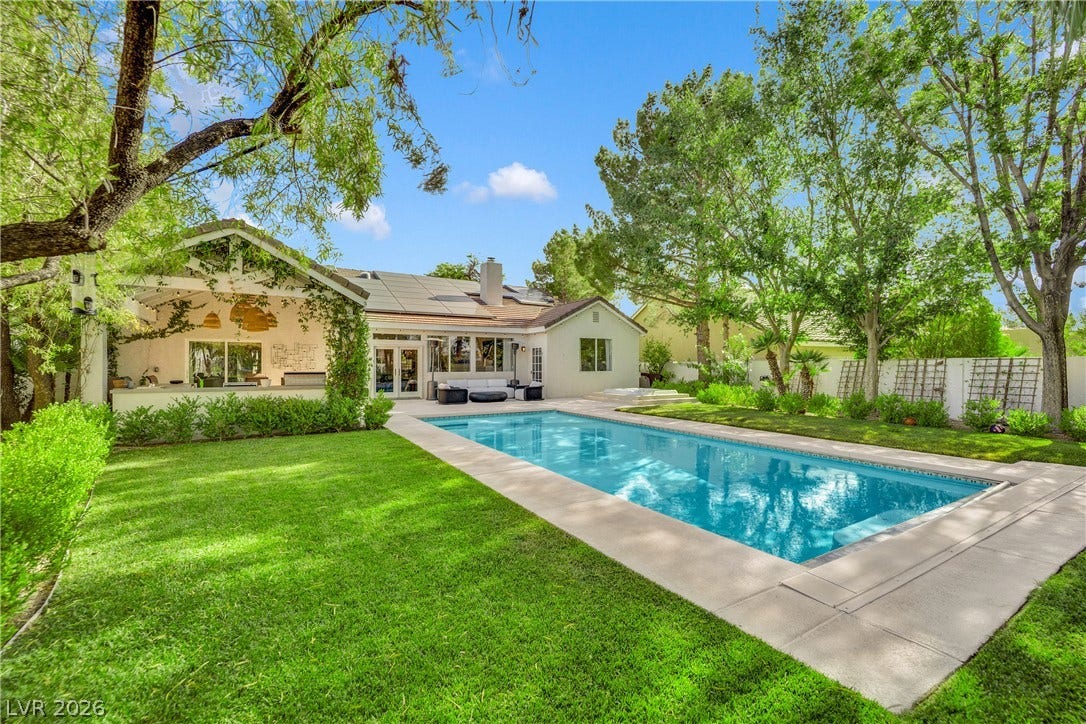 2516 Serenity Hollow Drive, Henderson, NV 89052 Zen !