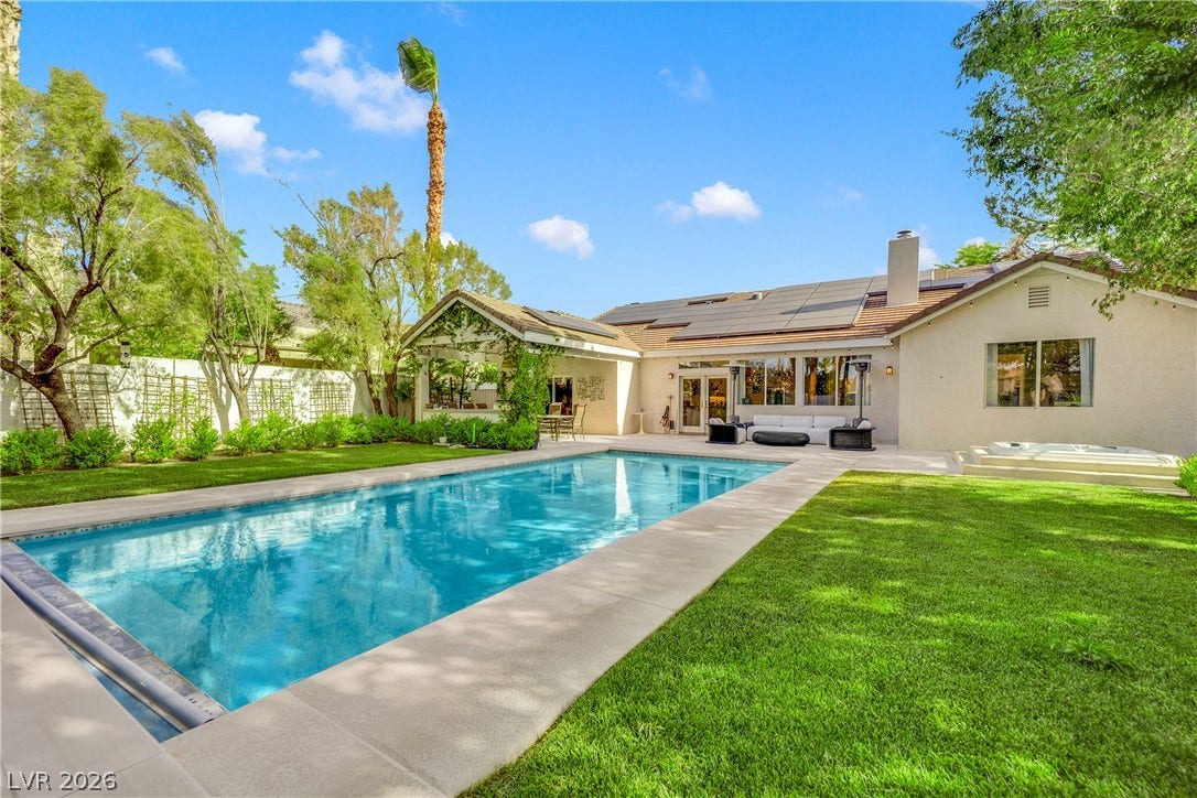 2516 Serenity Hollow Drive, Henderson, NV 89052 Over 10,000 sq ft LOT.