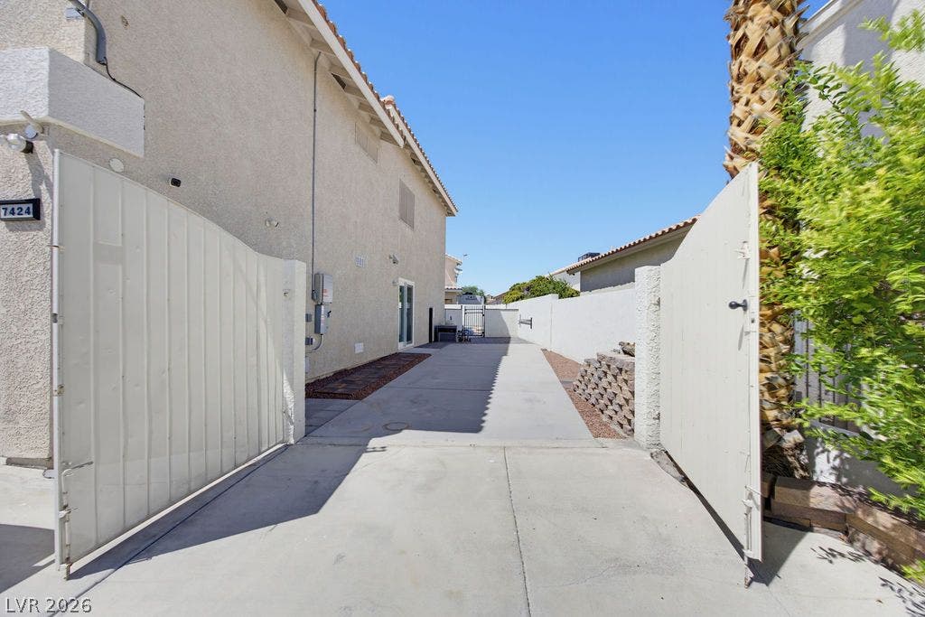 7424 Alcove Glen Court, Las Vegas, NV 89129 7424 Alcove Glen Court, Las Vegas, NV 89129
