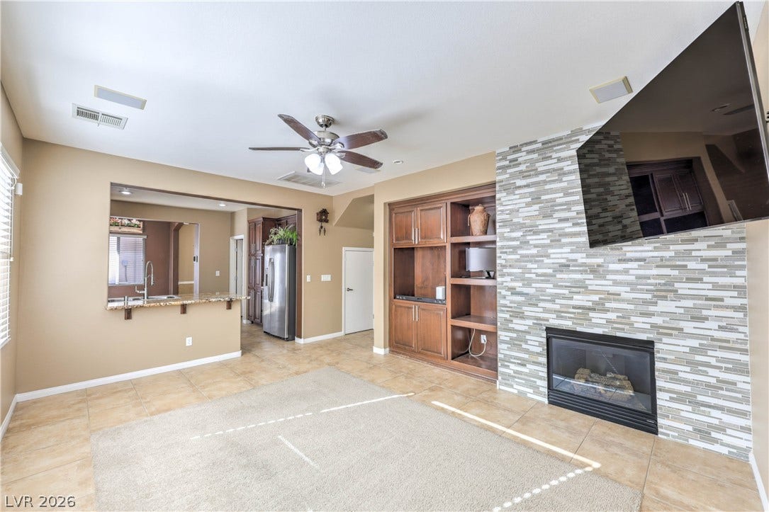 189 Carneros Avenue, Henderson, NV 89002 Open concept to Kitchen and dining area