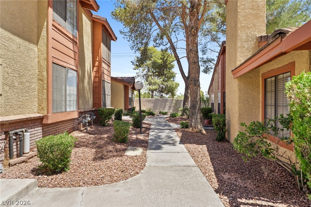 2402 Pickwick Drive, Henderson, NV 89014 2402 Pickwick Drive, Henderson, NV 89014