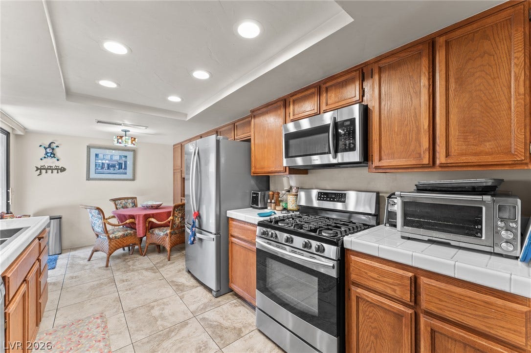 2402 Pickwick Drive, Henderson, NV 89014 2402 Pickwick Drive, Henderson, NV 89014