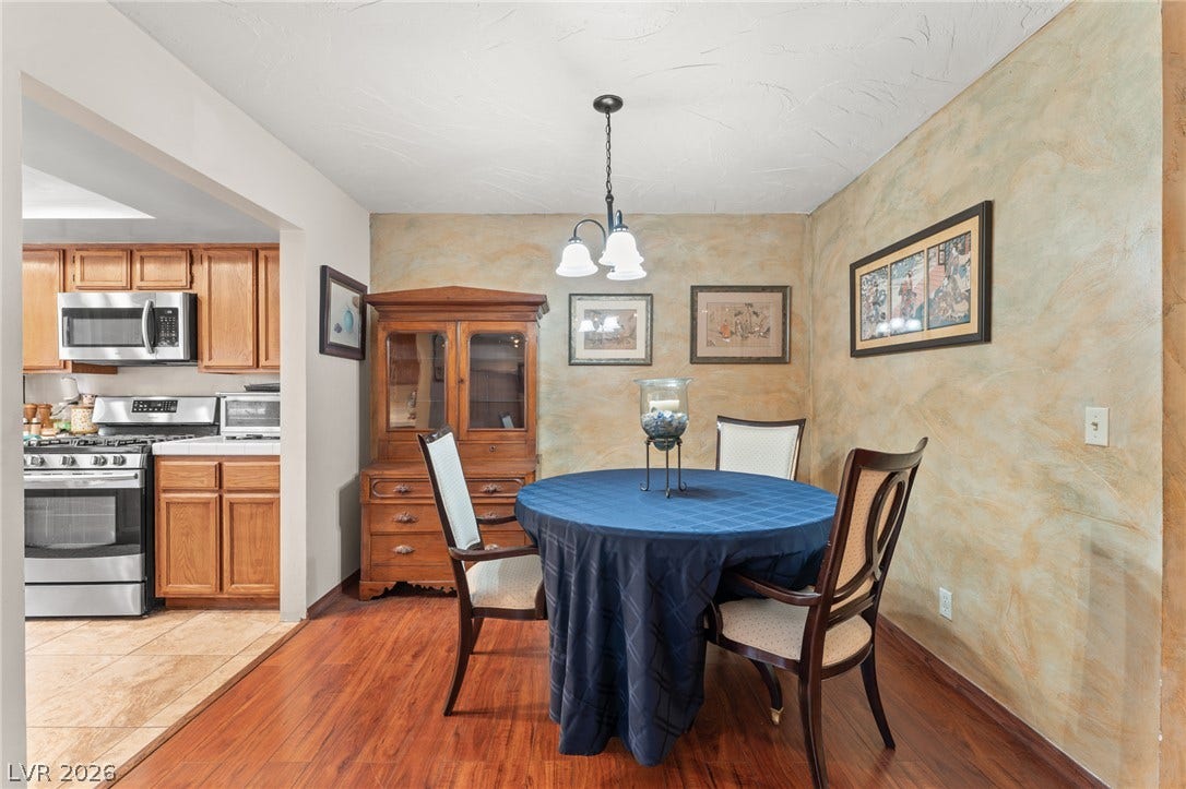 2402 Pickwick Drive, Henderson, NV 89014 2402 Pickwick Drive, Henderson, NV 89014