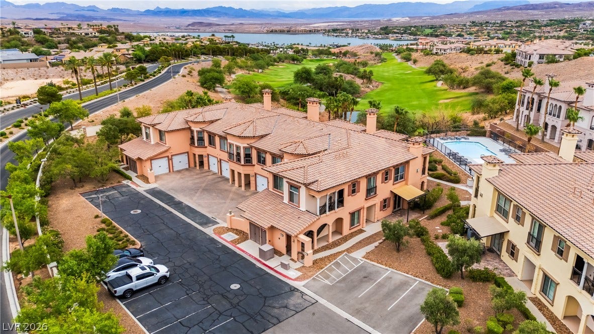 6 VIA VASARI, #102, Henderson, NV 89011 ABUNDANT PARKING FOR GUESTS