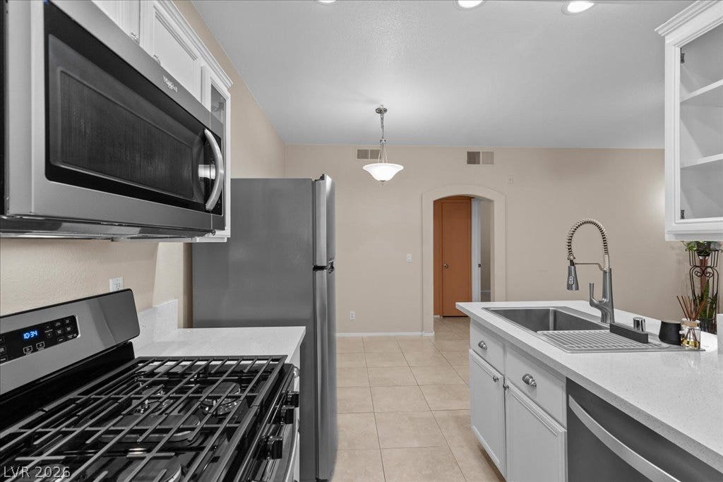 2201 Ramsgate Drive, #818, Henderson, NV 89074 2201 Ramsgate Drive, #818, Henderson, NV 89074