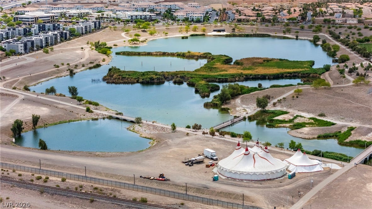 225 Moonshot Street, Henderson, NV 89074 225 Moonshot Street, Henderson, NV 89074