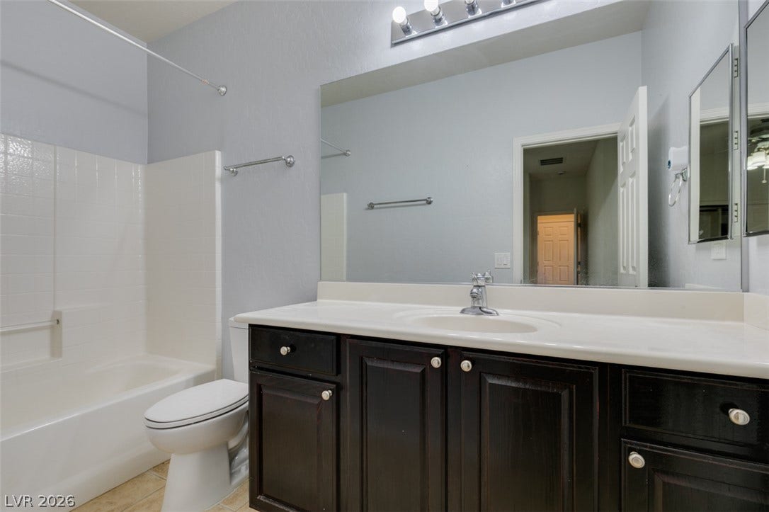 2686 Bothwell Place, Henderson, NV 89044 Downstairs Full Bathroom