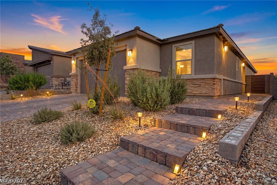 9386 Sequoia Ridge Avenue Las Vegas, NV 89143 3 Bed 2 Baths 1,576 sq ft