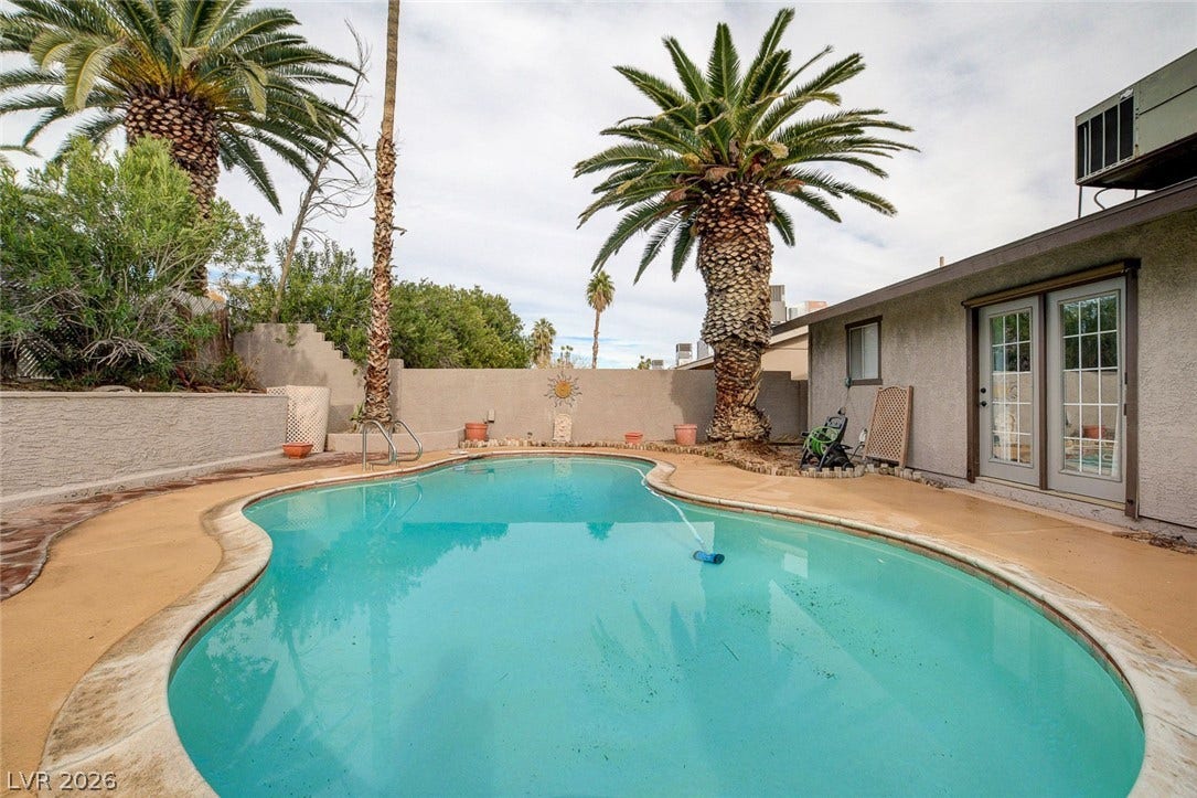 4273 Hazelcrest Drive, Las Vegas, NV 89121 4273 Hazelcrest Drive, Las Vegas, NV 89121
