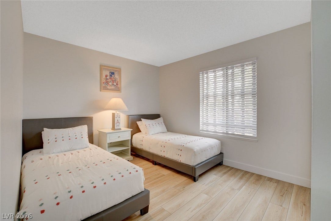 4273 Hazelcrest Drive, Las Vegas, NV 89121 4273 Hazelcrest Drive, Las Vegas, NV 89121