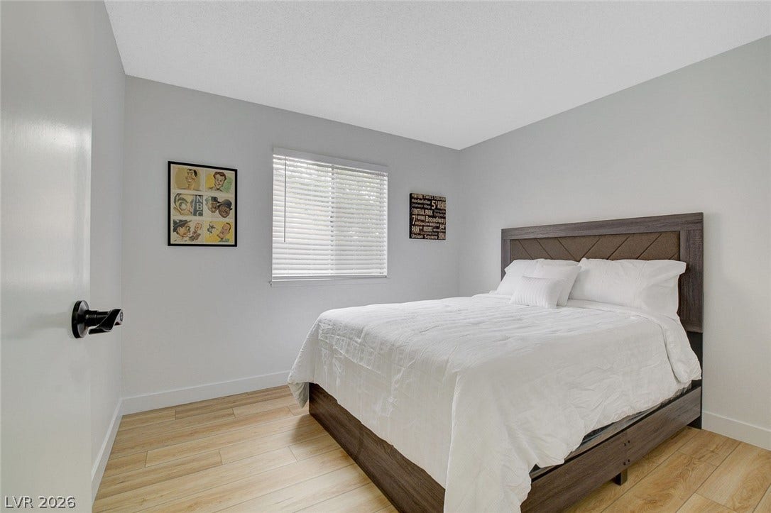 4273 Hazelcrest Drive, Las Vegas, NV 89121 4273 Hazelcrest Drive, Las Vegas, NV 89121