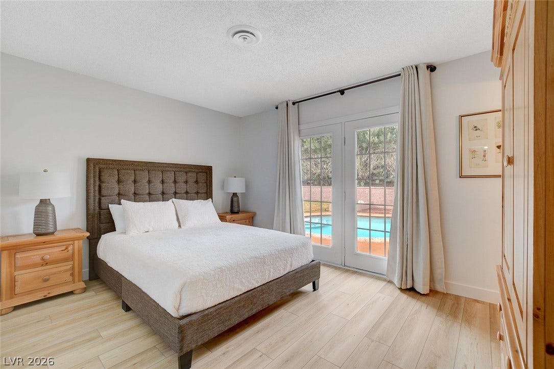 4273 Hazelcrest Drive, Las Vegas, NV 89121 4273 Hazelcrest Drive, Las Vegas, NV 89121