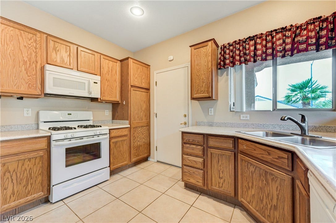 1789 Eagle Village Avenue, Henderson, NV 89012 1789 Eagle Village Avenue, Henderson, NV 89012