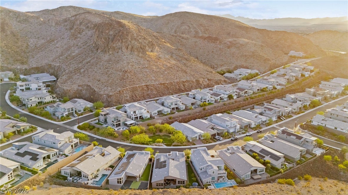 1948 Regal Bluff Drive, Henderson, NV 89052 1948 Regal Bluff Drive, Henderson, NV 89052