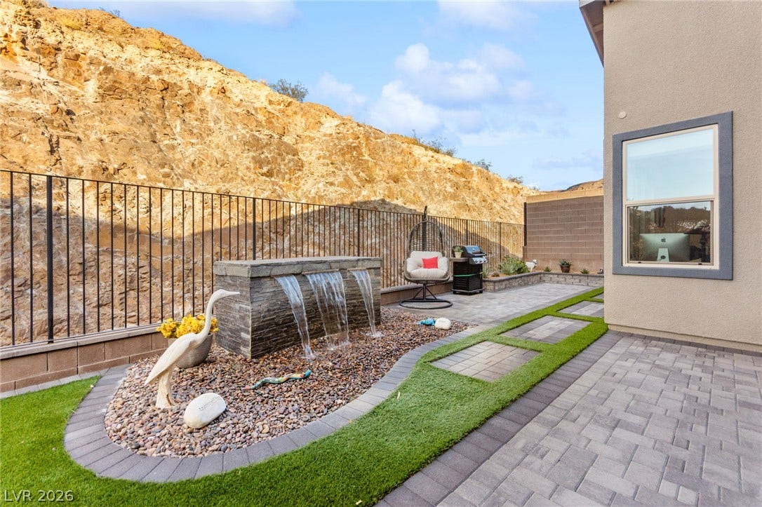 1948 Regal Bluff Drive, Henderson, NV 89052 1948 Regal Bluff Drive, Henderson, NV 89052