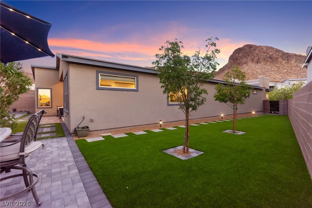 1948 Regal Bluff Drive, Henderson, NV 89052 1948 Regal Bluff Drive, Henderson, NV 89052