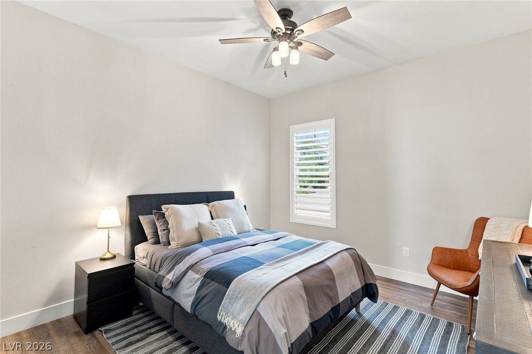 Secondary bedroom