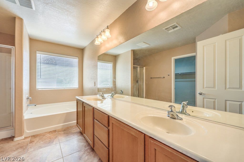 2356 Rue Bienville Way, Henderson, NV 89044