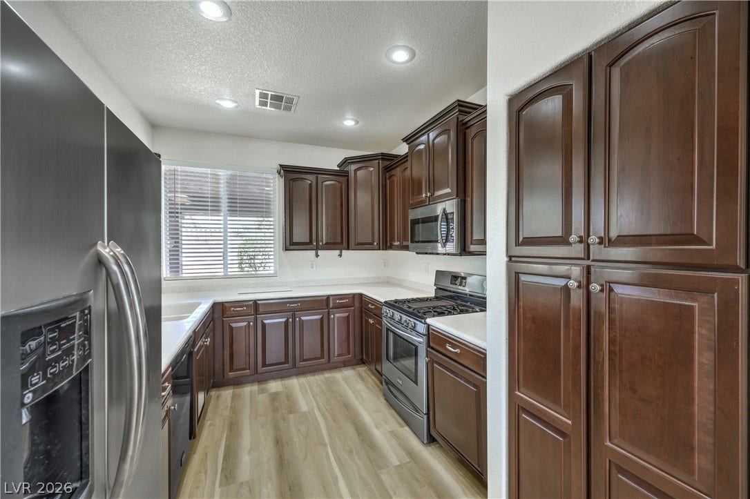 168 Ridge Crossing Avenue, Henderson, NV 89002 168 Ridge Crossing Avenue, Henderson, NV 89002