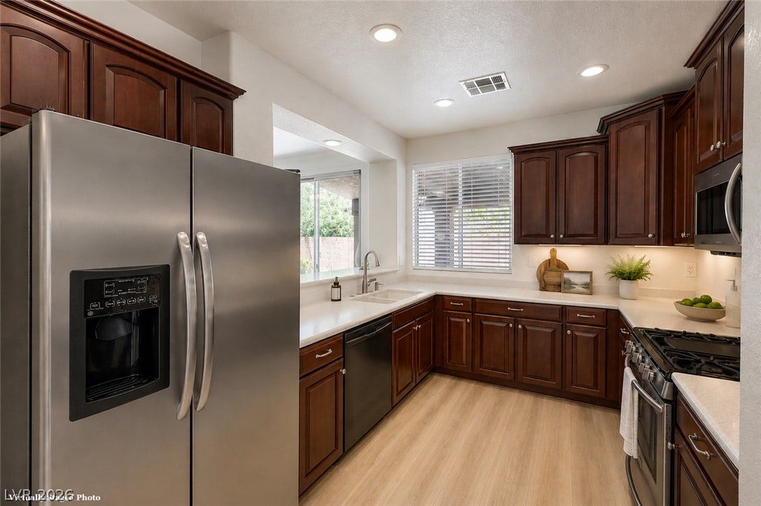 168 Ridge Crossing Avenue, Henderson, NV 89002 168 Ridge Crossing Avenue, Henderson, NV 89002