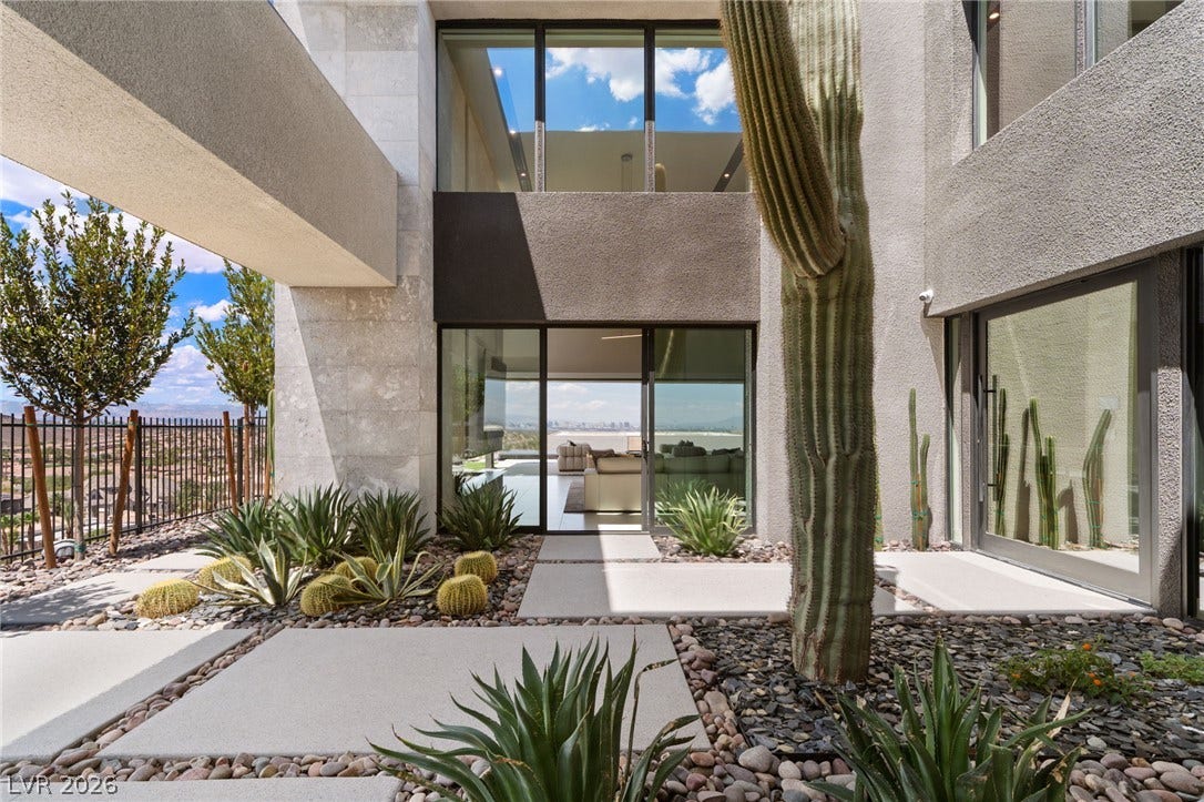 805 Dragons Eye Drive, Henderson, NV 89012 805 Dragons Eye Drive, Henderson, NV 89012