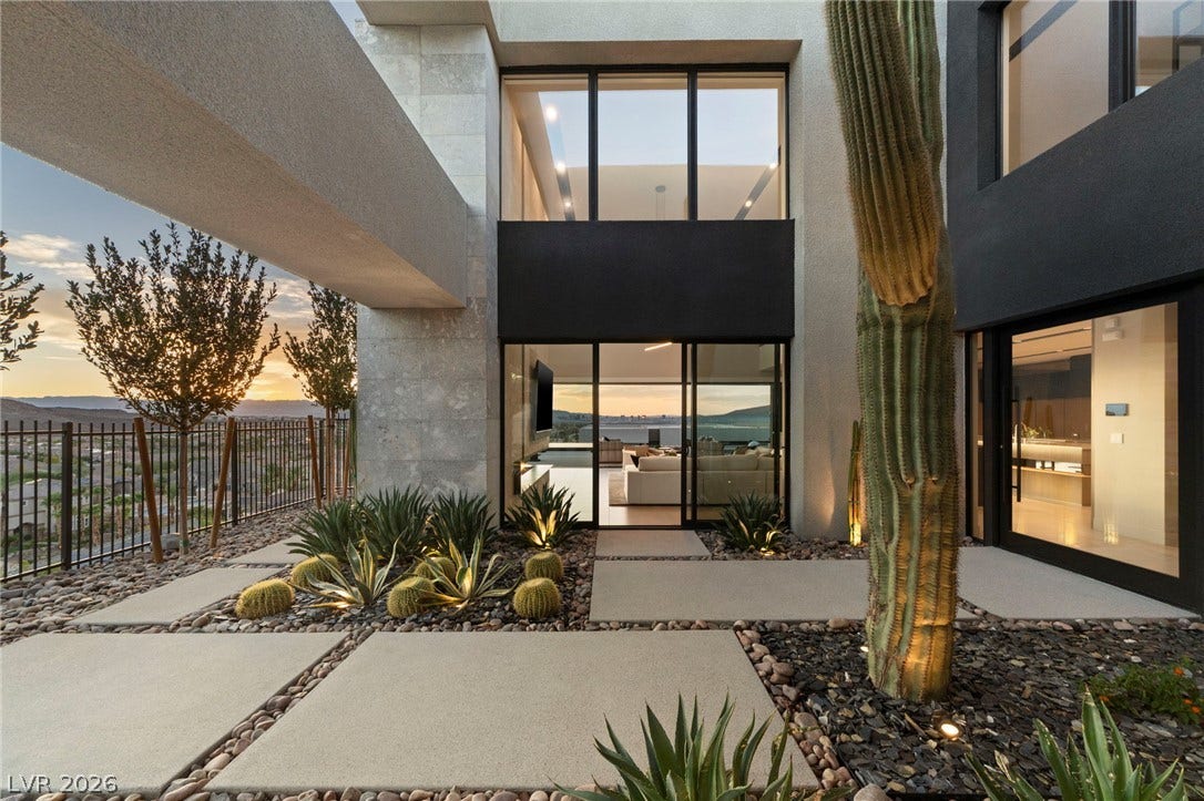 805 Dragons Eye Drive, Henderson, NV 89012 805 Dragons Eye Drive, Henderson, NV 89012