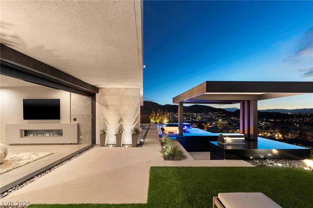 805 Dragons Eye Drive, Henderson, NV 89012 805 Dragons Eye Drive, Henderson, NV 89012