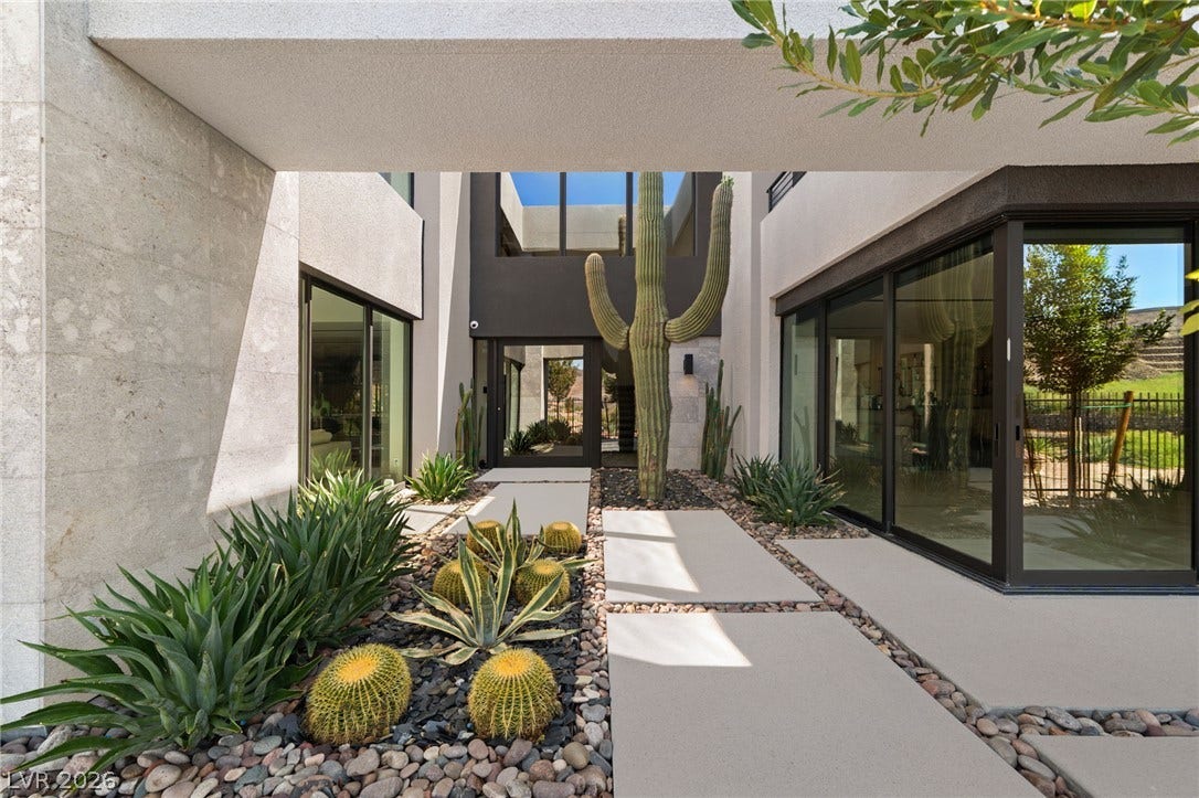 805 Dragons Eye Drive, Henderson, NV 89012 805 Dragons Eye Drive, Henderson, NV 89012