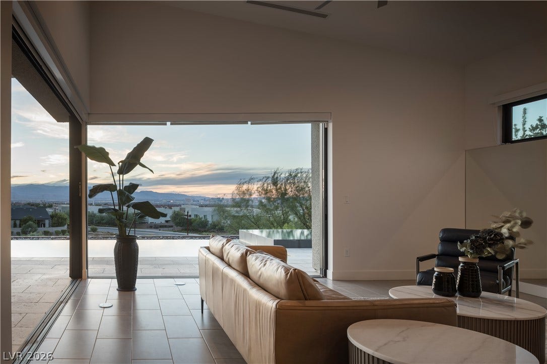 2192 Overlook Canyon Lane, Henderson, NV 89052 2192 Overlook Canyon Lane, Henderson, NV 89052
