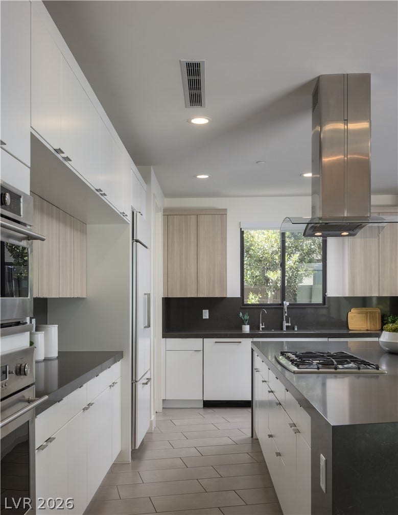 2192 Overlook Canyon Lane, Henderson, NV 89052 2192 Overlook Canyon Lane, Henderson, NV 89052