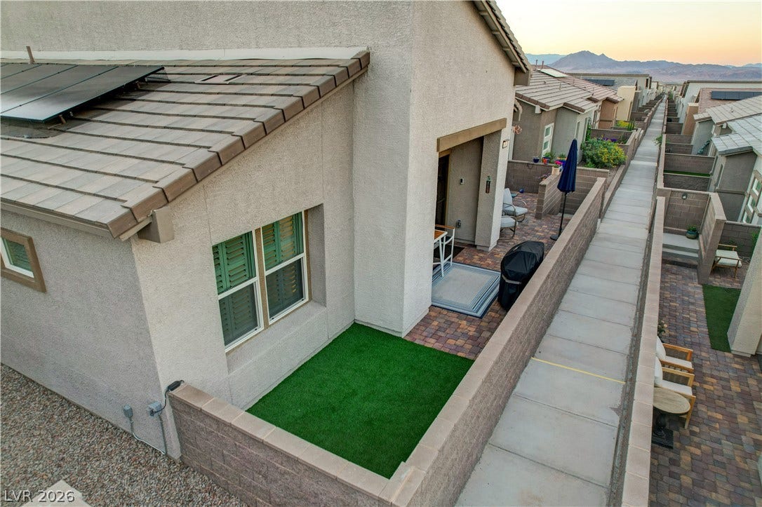 384 Aravalli Crest Street, Henderson, NV 89015 384 Aravalli Crest Street, Henderson, NV 89015