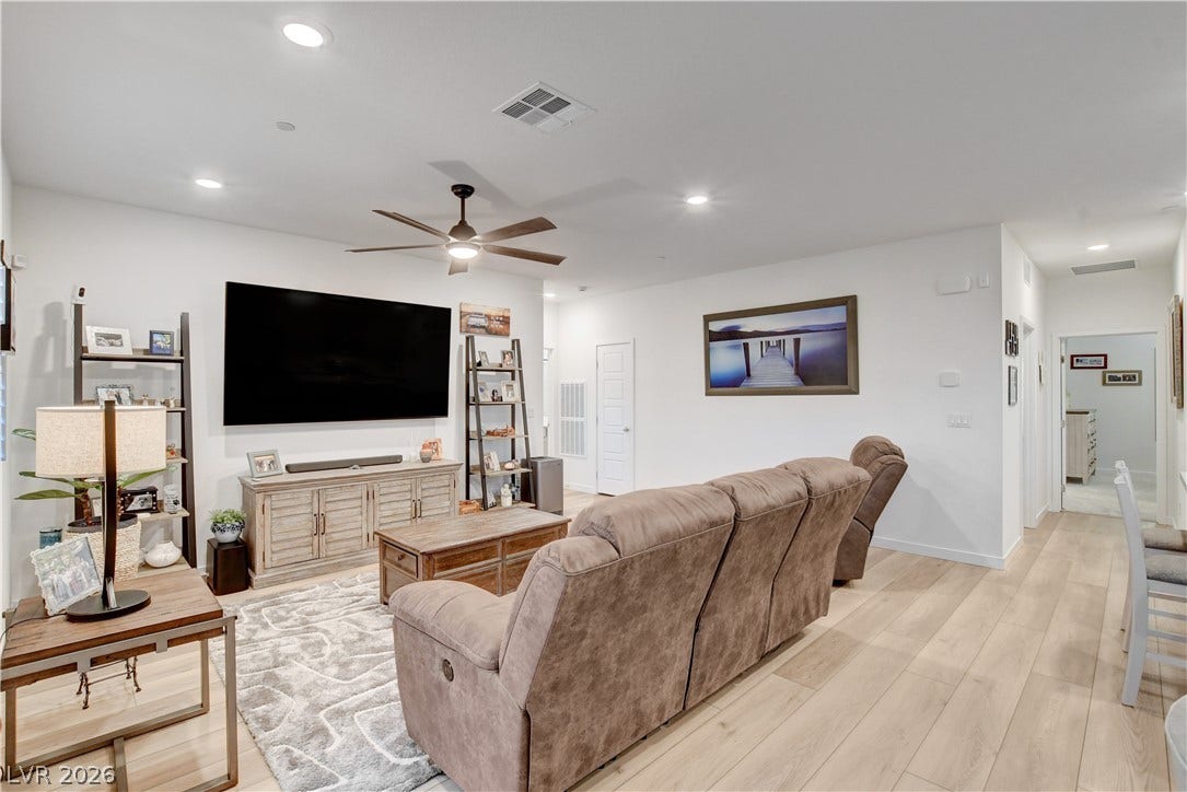 384 Aravalli Crest Street, Henderson, NV 89015 384 Aravalli Crest Street, Henderson, NV 89015