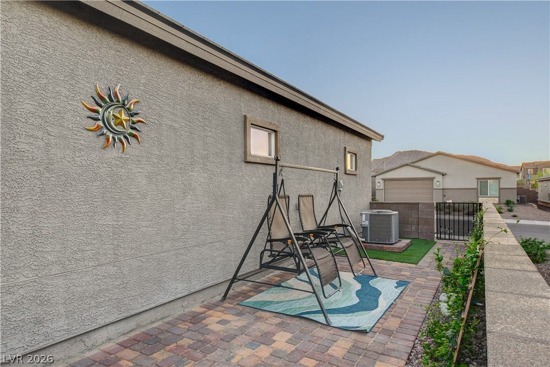 384 Aravalli Crest Street, Henderson, NV 89015 384 Aravalli Crest Street, Henderson, NV 89015