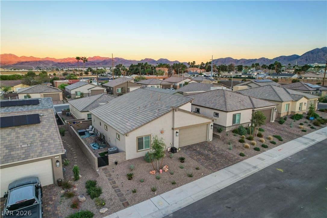 384 Aravalli Crest Street, Henderson, NV 89015 384 Aravalli Crest Street, Henderson, NV 89015